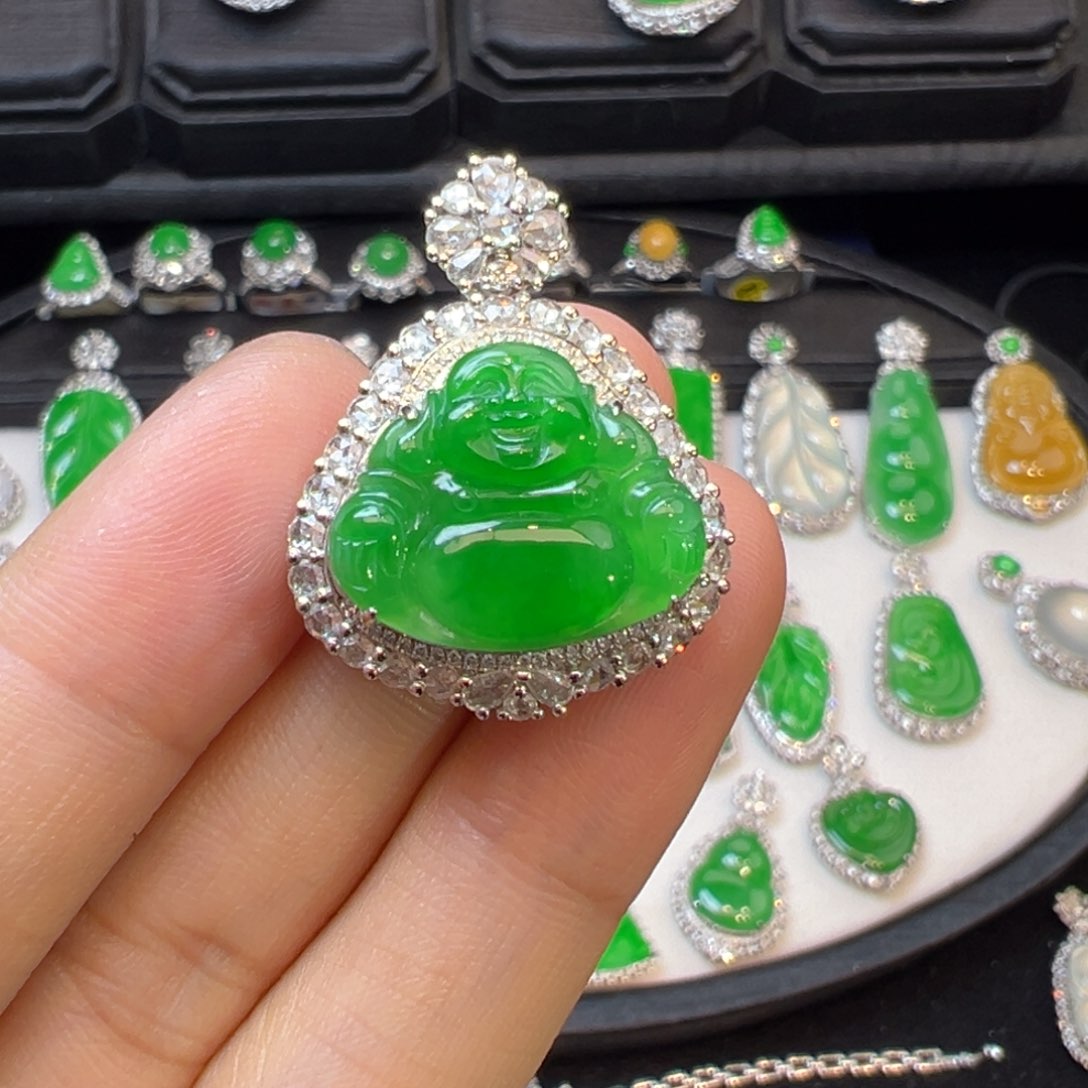 翡翠颈饰18K金镶嵌收到货48小时鉴赏期