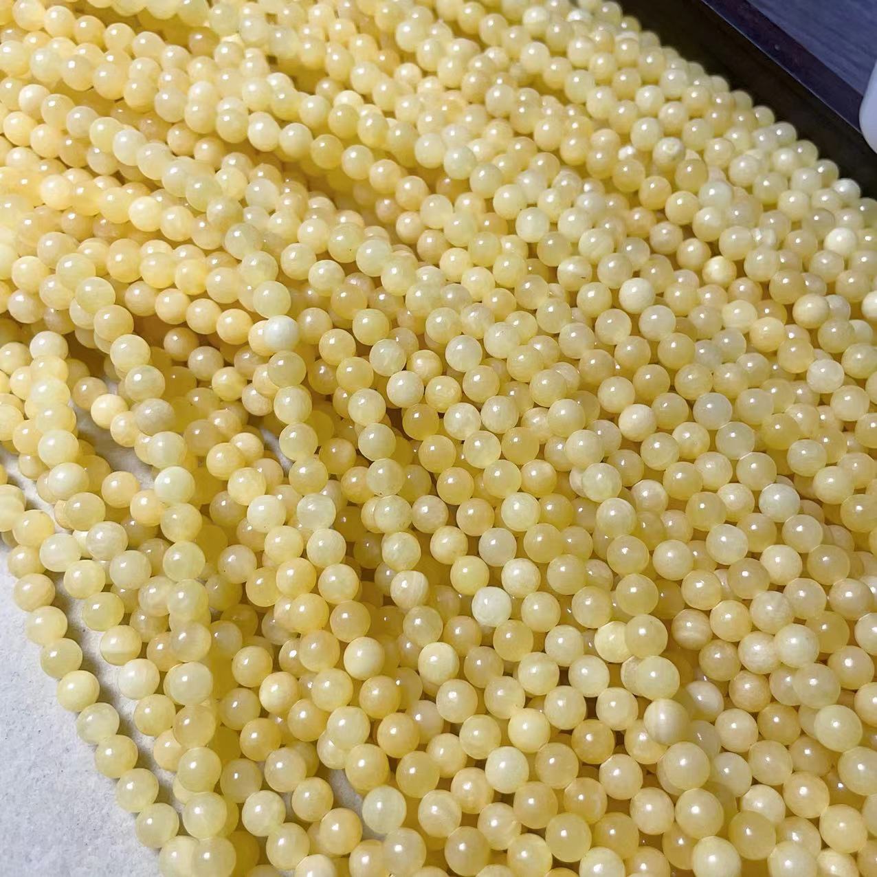 6mm米黄散珠 C 3910