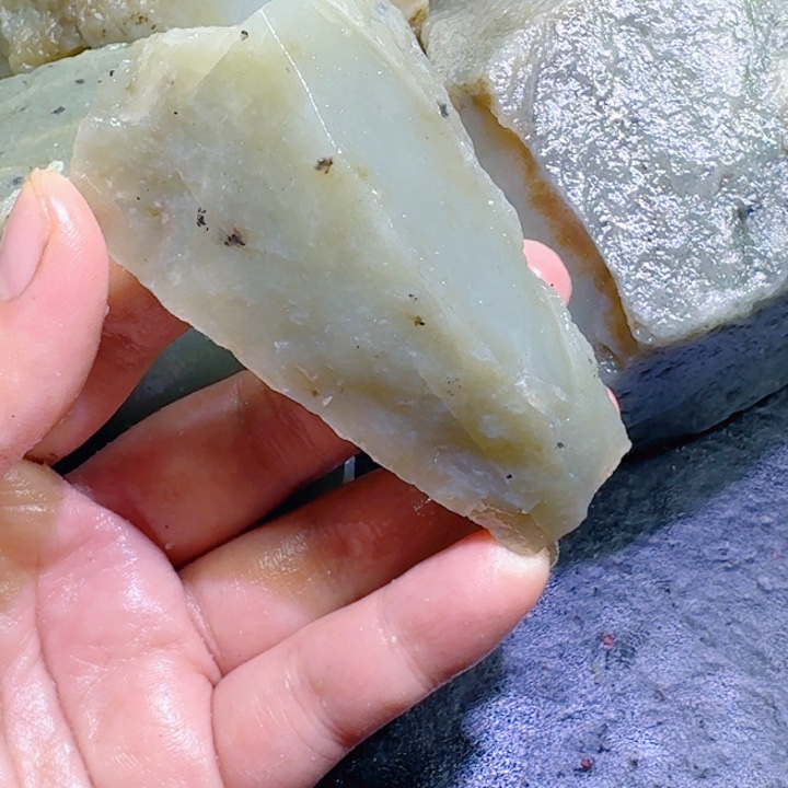 和田玉未镶嵌珠宝半成品