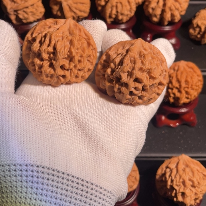 文玩核桃吊坠43官帽