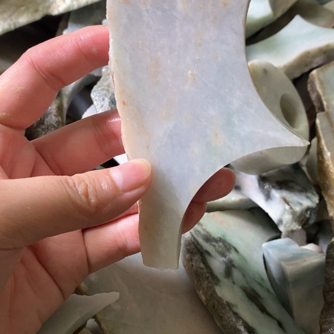 翡翠未镶嵌颈饰天然翡翠