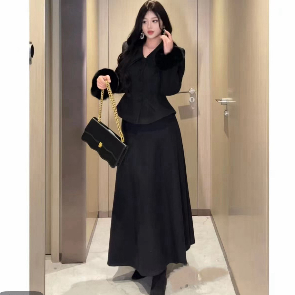 元元子专属秋冬新款法式高级感赫本风黑色上衣半身裙两件套女