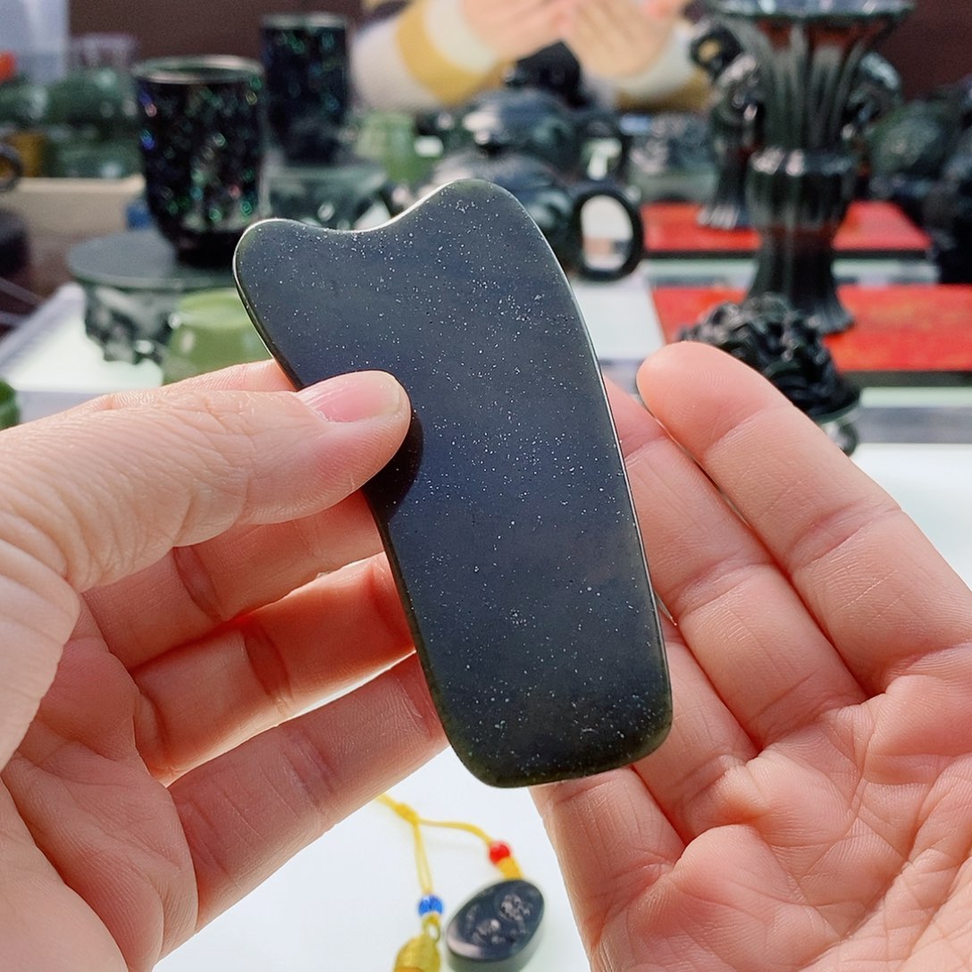 和田玉（青玉）摆件未镶嵌