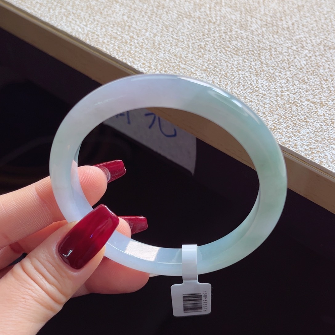 翡翠手镯未镶嵌手镯