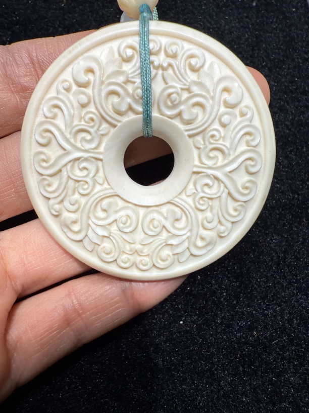 P2010猛犸牙平安扣雕刻配饰53✖️12