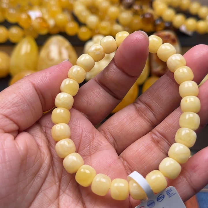 琥珀未镶嵌珠宝奇石M297号8.3+