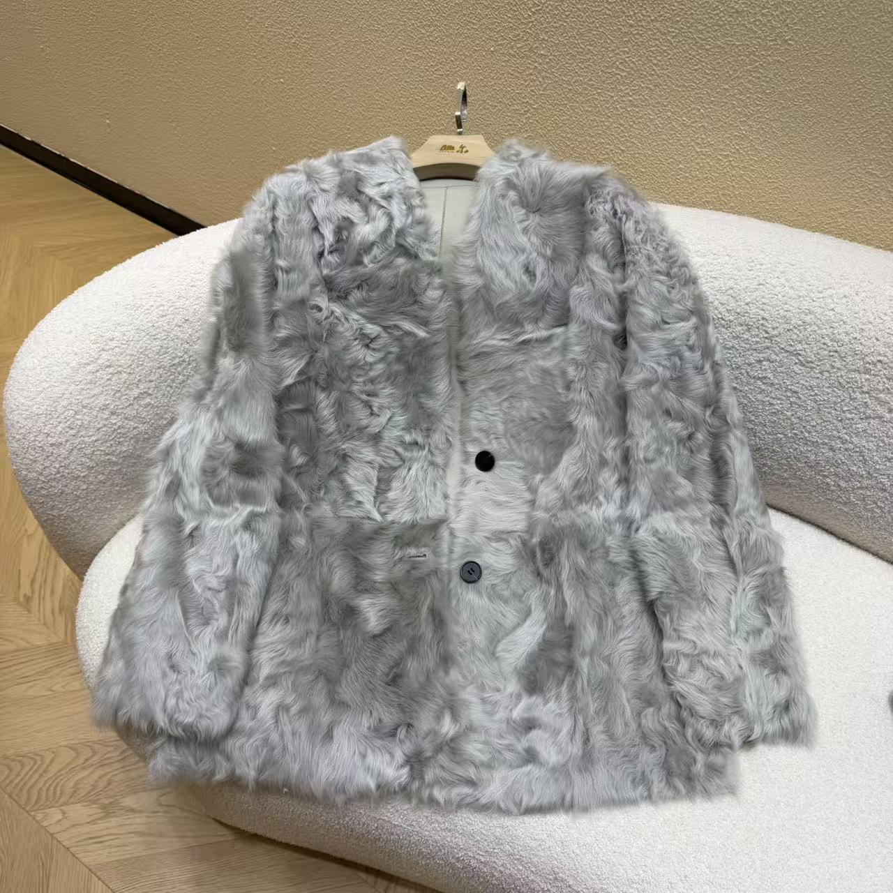 山.尔【爱丽丝】两面穿 稀缺小湖羊皮毛一体冬款外套