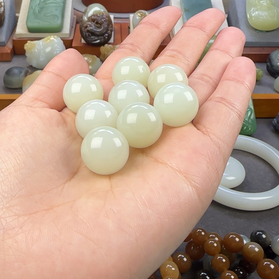 荒***定制和田玉未镶嵌和田玉