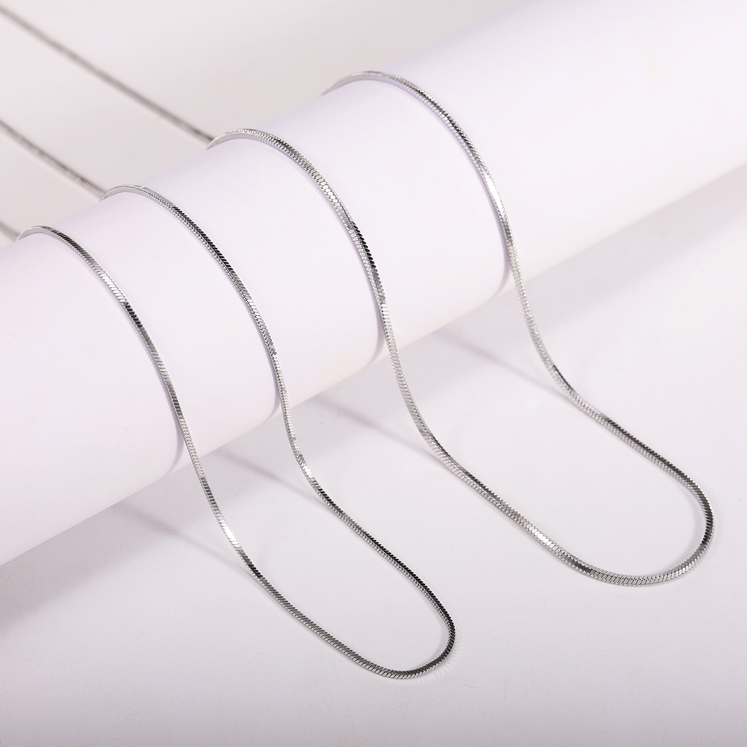 本色织链 不锈钢项链 1.2方蛇磨面气质时尚百搭小众简约银不锈钢