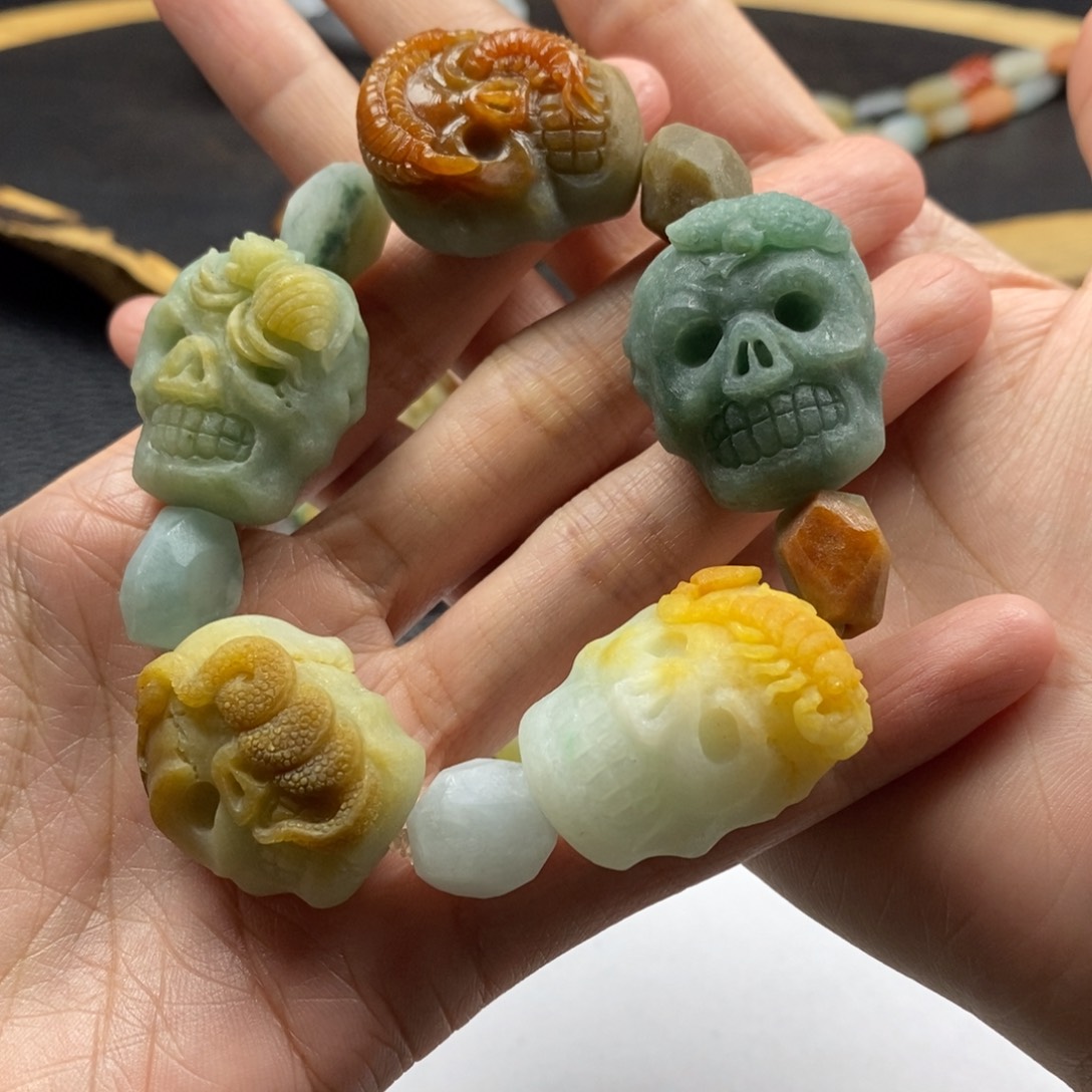 正***生定制翡翠未镶嵌五毒