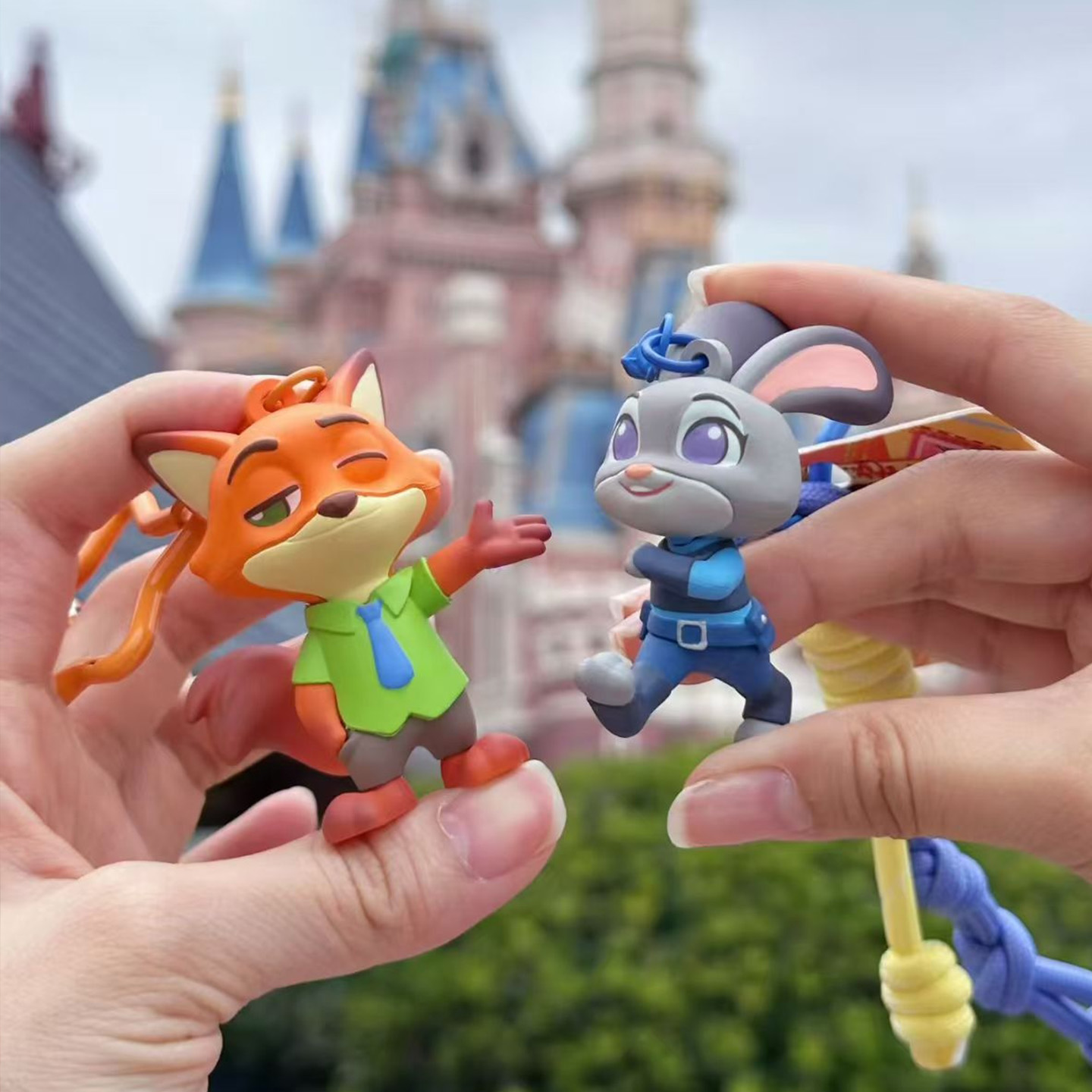 【正版】疯狂动物城兔子朱迪玩偶钥匙扣挂件狐狸尼克挂饰儿童礼物