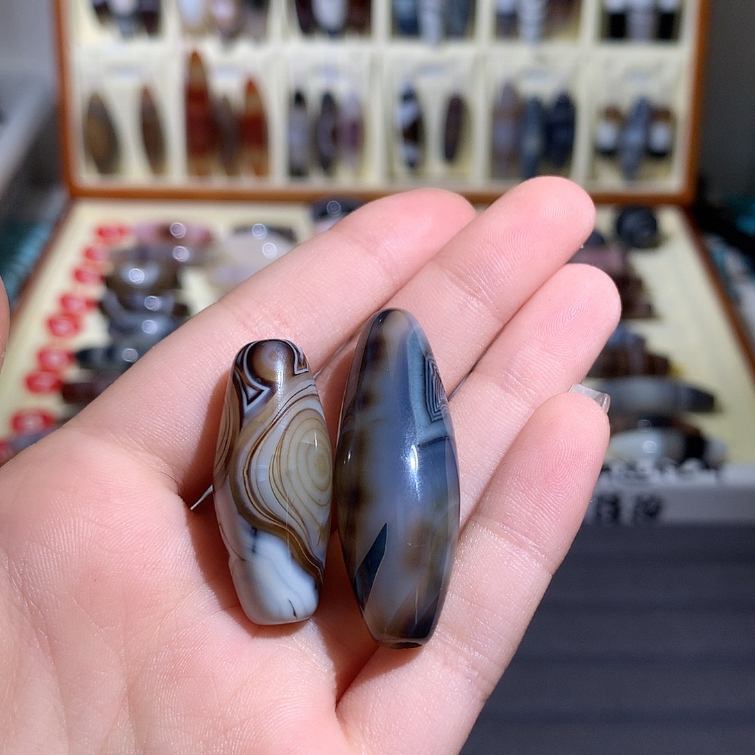 熊***重玛瑙/玉髓未镶嵌颈饰