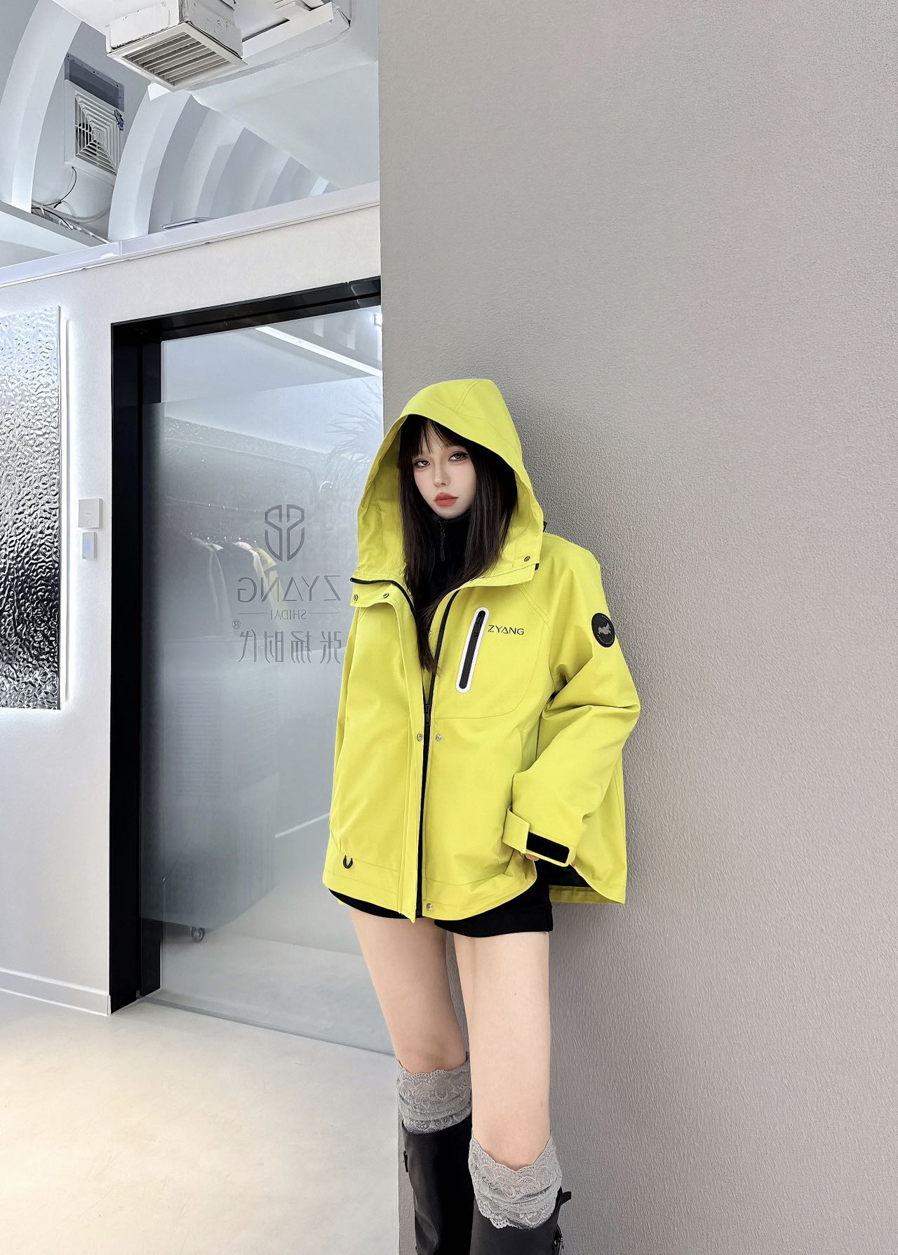 6092#两件套三合一冲锋衣外套秋季女透气短外套休闲情侣连帽外套