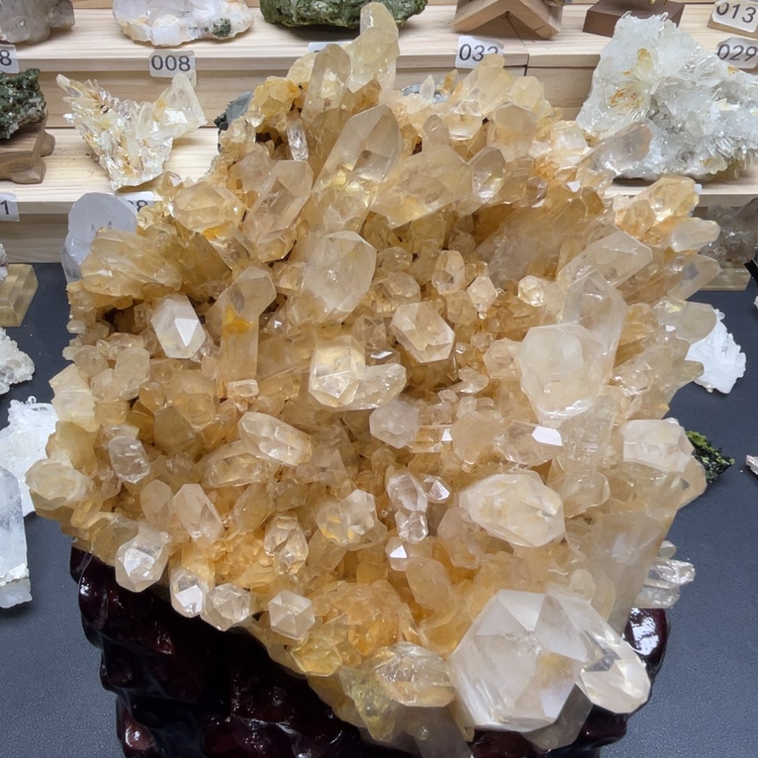 石材天然黄水晶家居装饰摆件