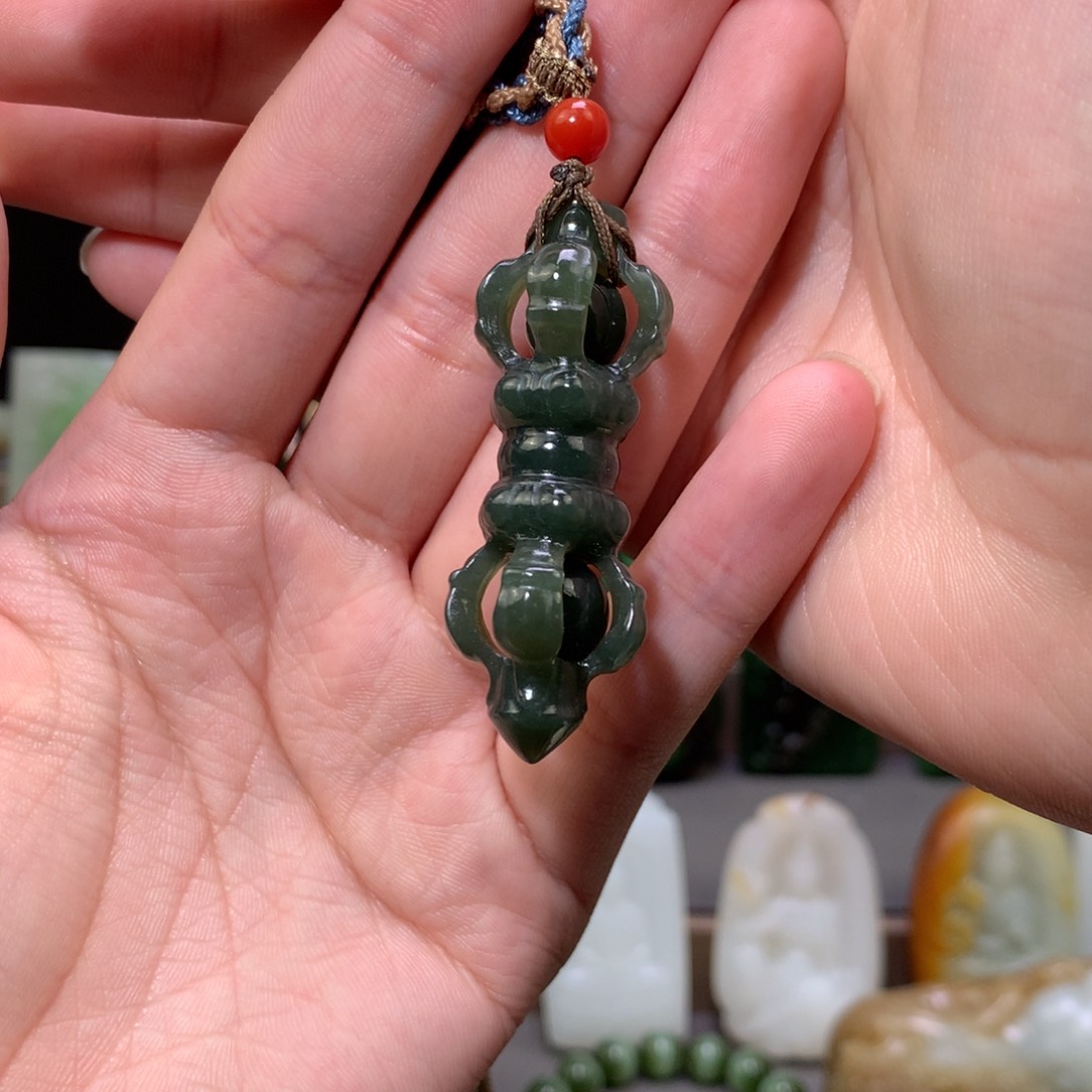 和田玉吊坠未镶嵌