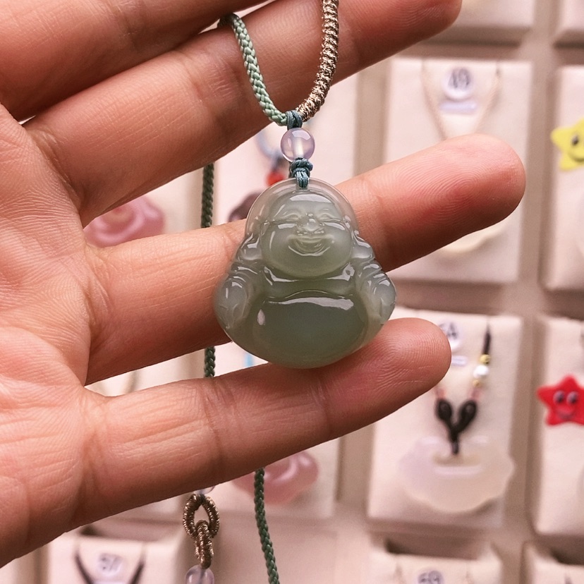 【闪购商品】和田玉（糖玉）颈饰未镶嵌豆*