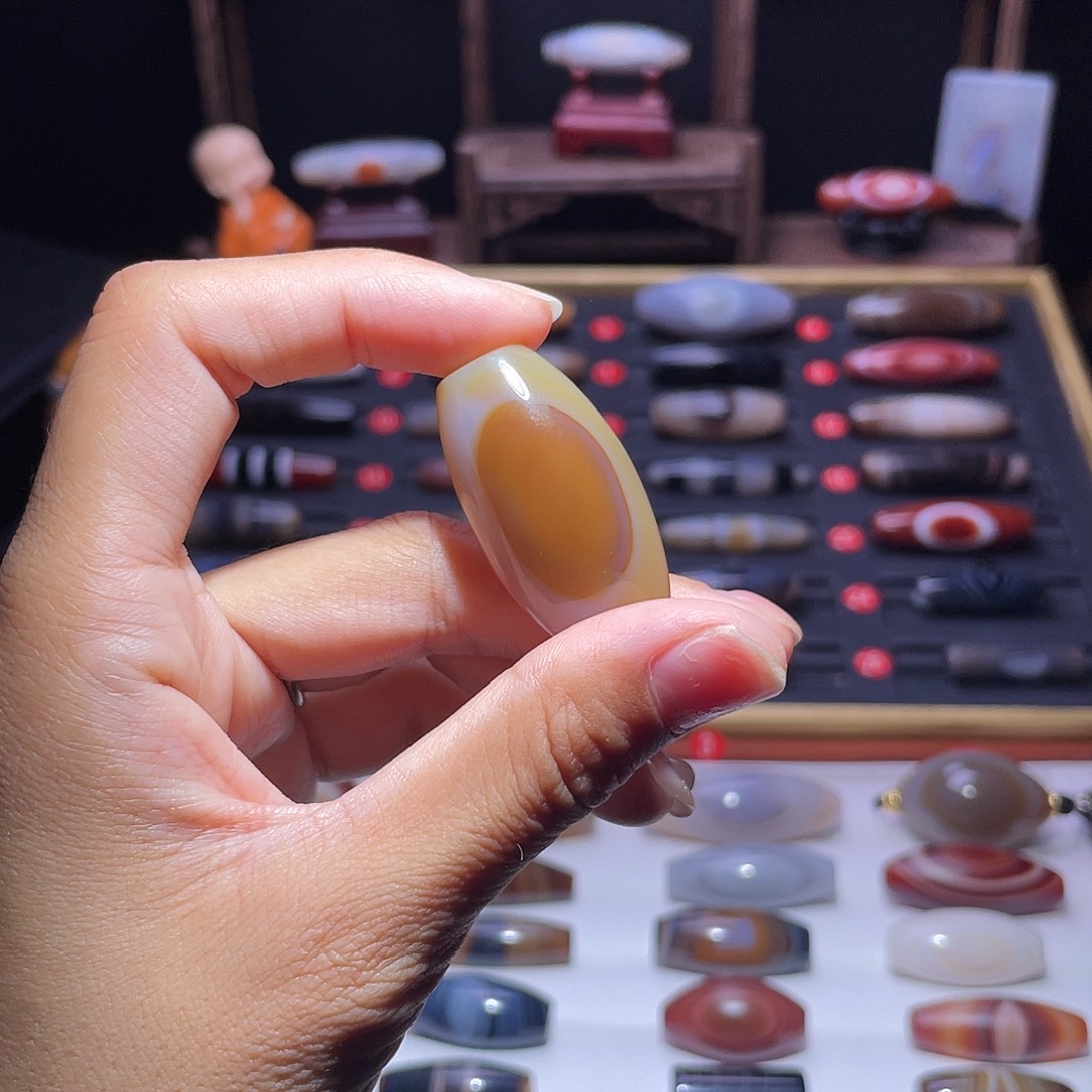 玛瑙/玉髓未镶嵌吊坠(赠链)