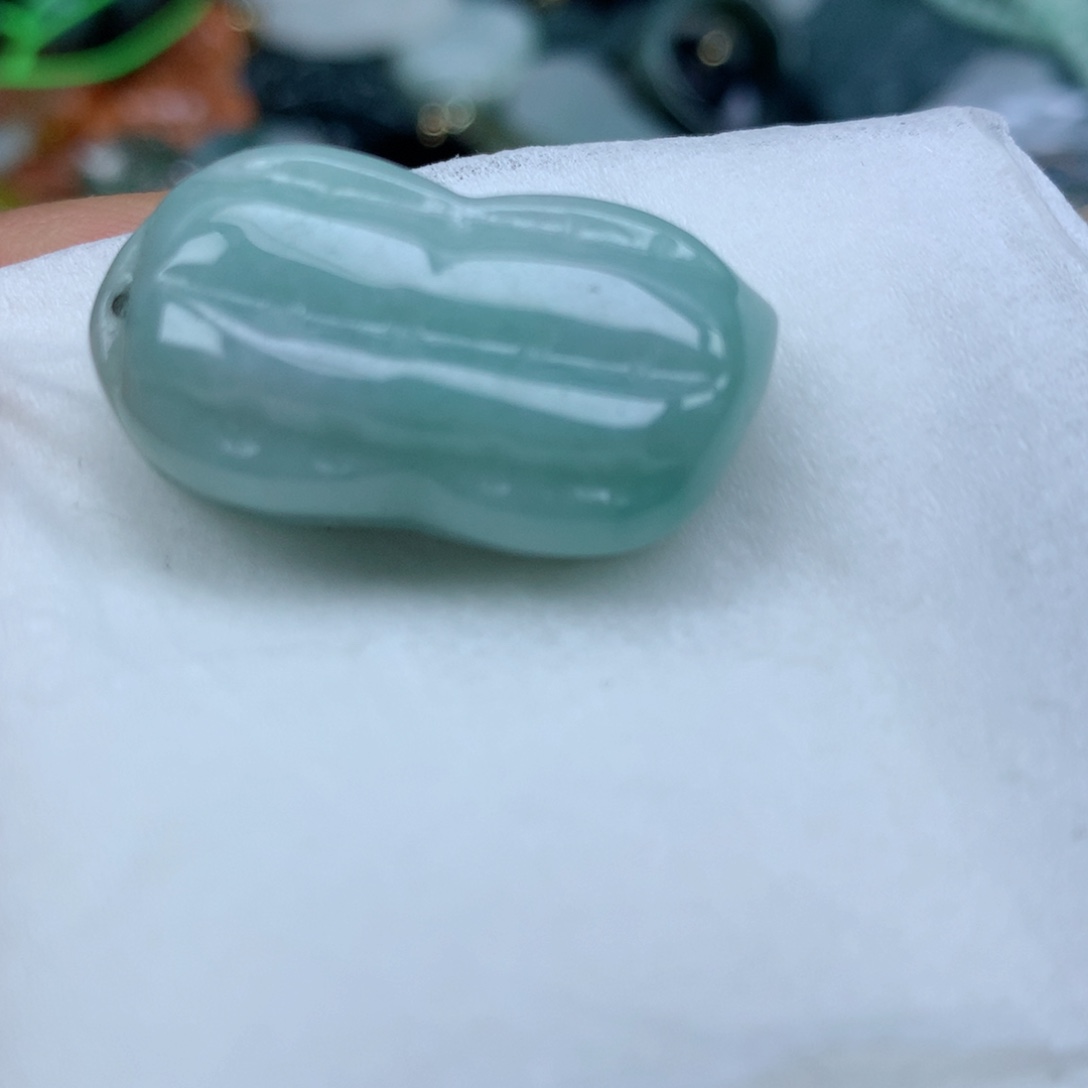 翡翠颈饰未镶嵌手串