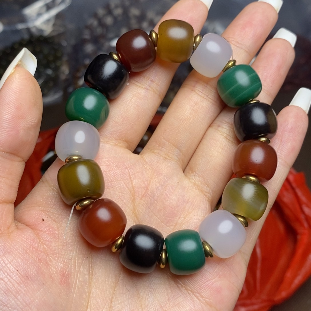 未镶嵌颈饰玛瑙/玉髓