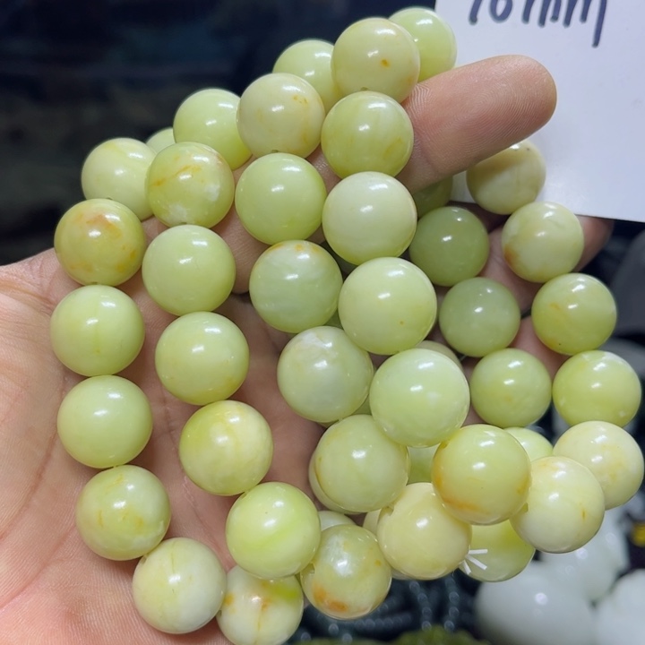 蛇纹石玉手串未镶嵌