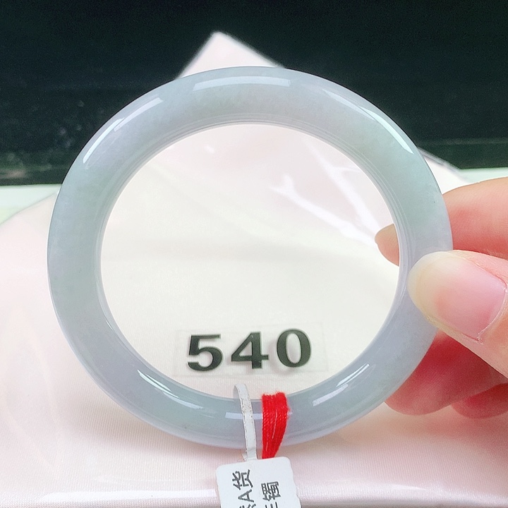 未镶嵌手镯翡翠翡翠手镯