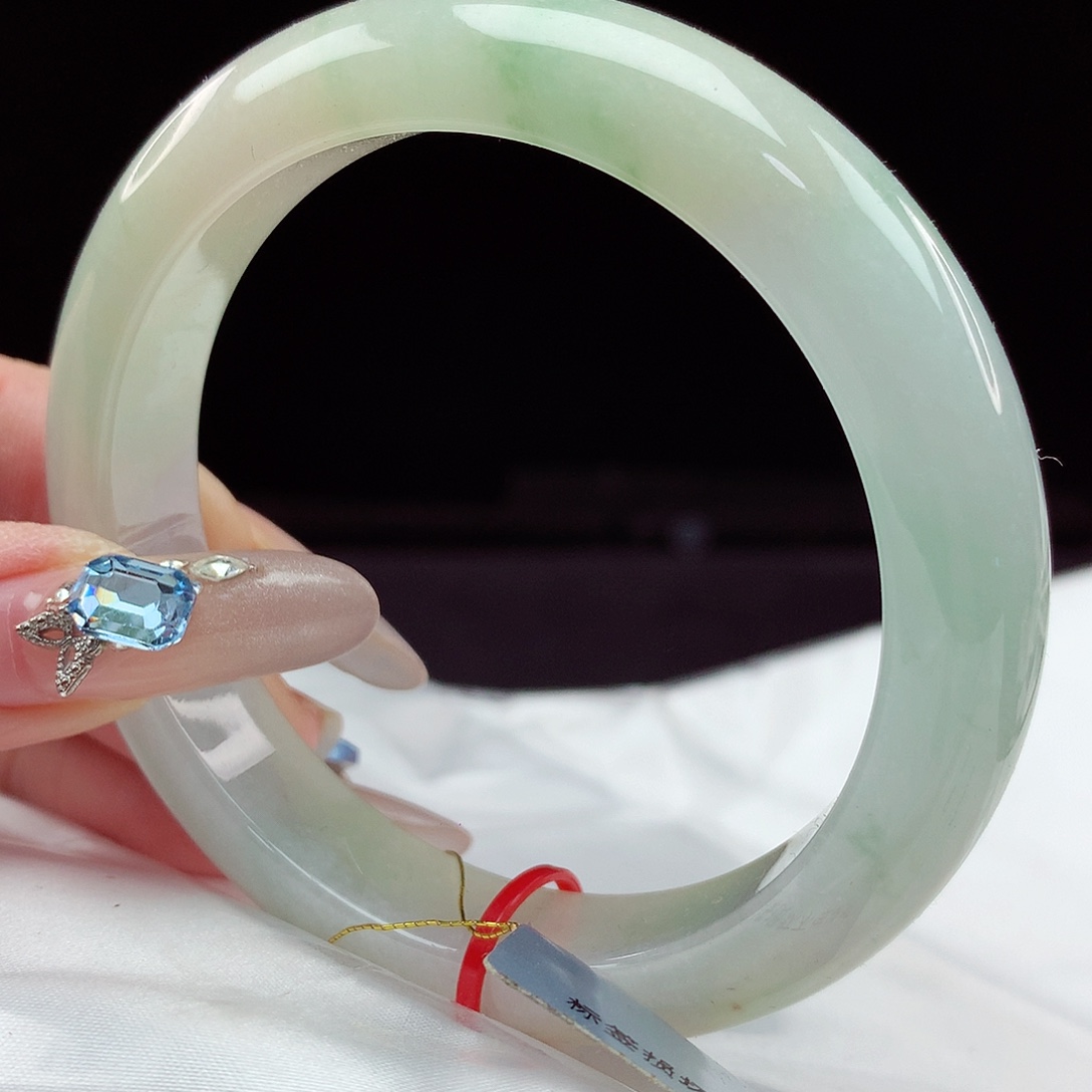 翡翠手镯未镶嵌58圈0149