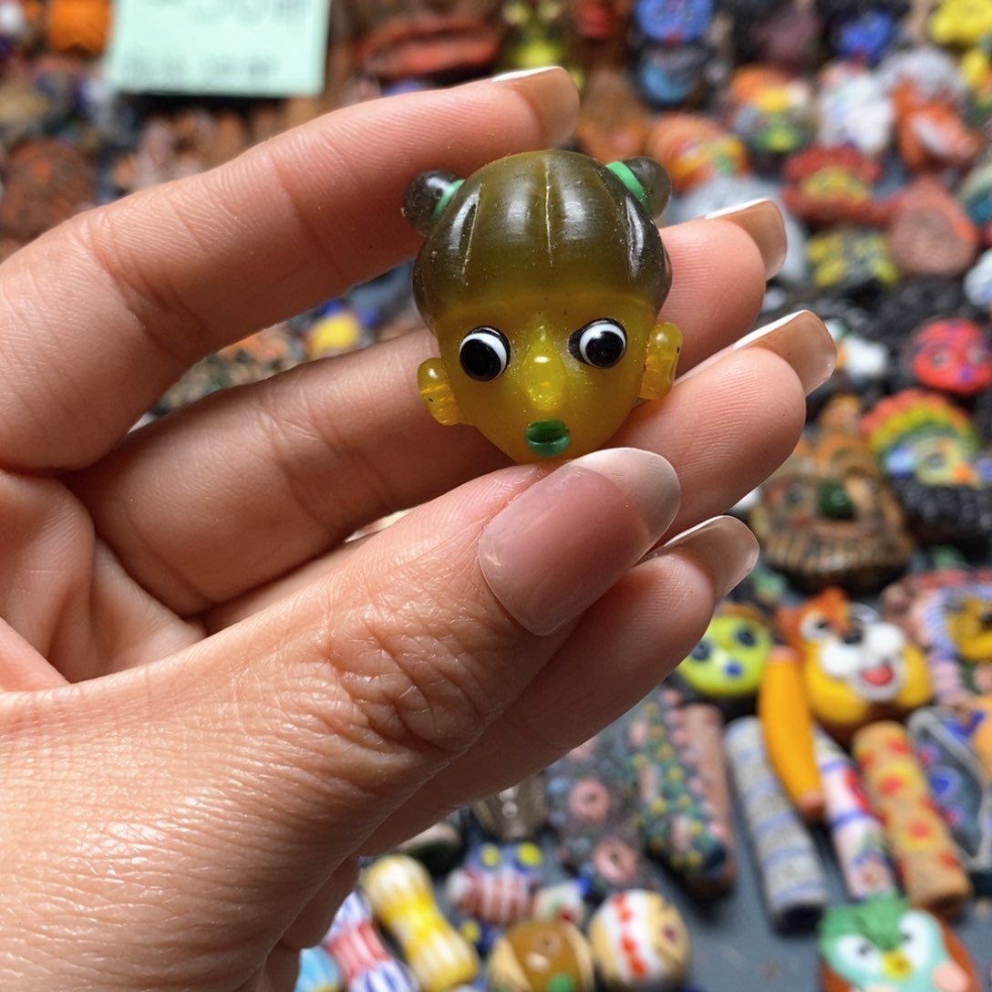 琉璃颈饰印度尼西亚丸子头