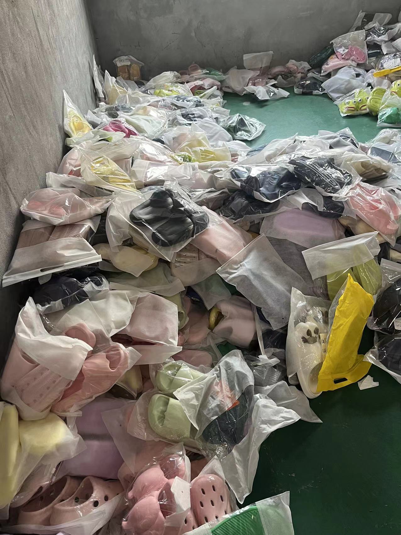 杂款拖鞋随机发