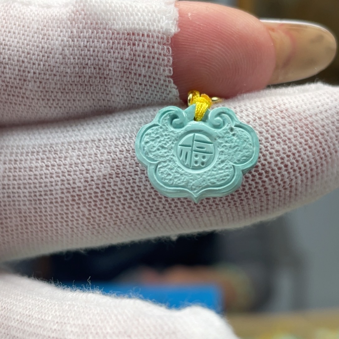 未镶嵌绿松石挂件