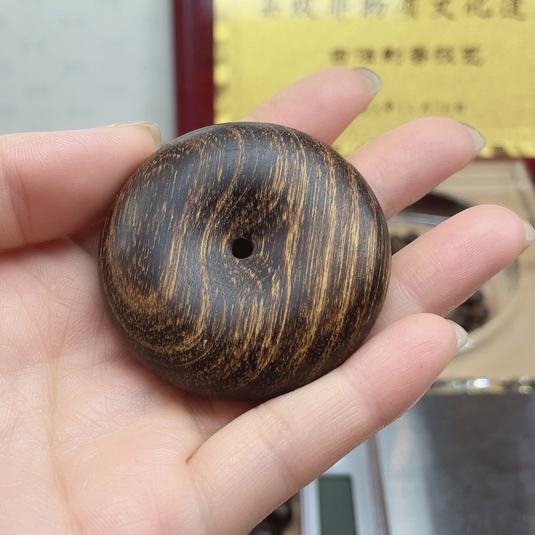 沉香碎屑沉香越南芽庄紫棋楠虎斑瘤疤老料平安扣