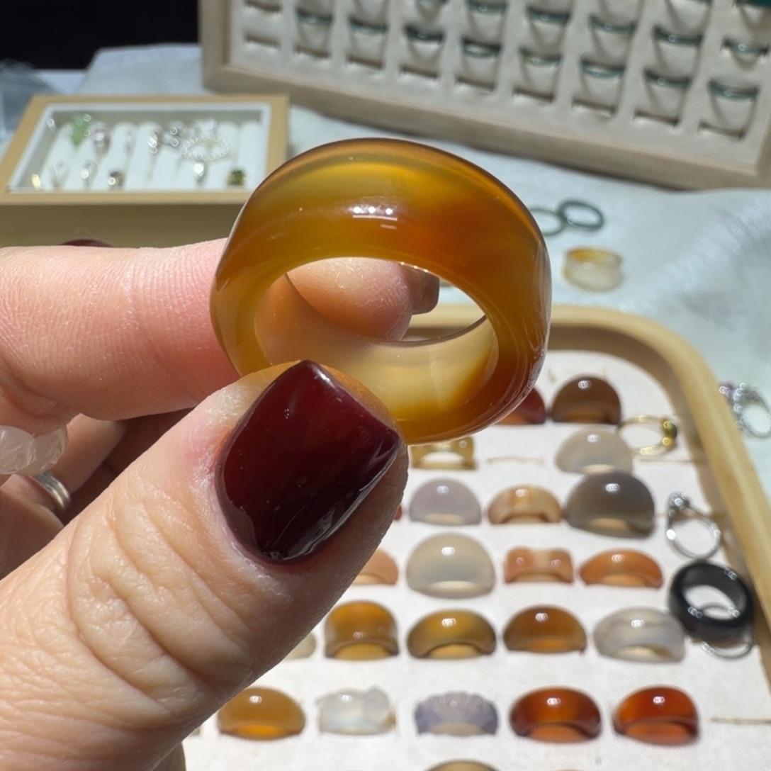 小****玛瑙/玉髓未镶嵌戒指