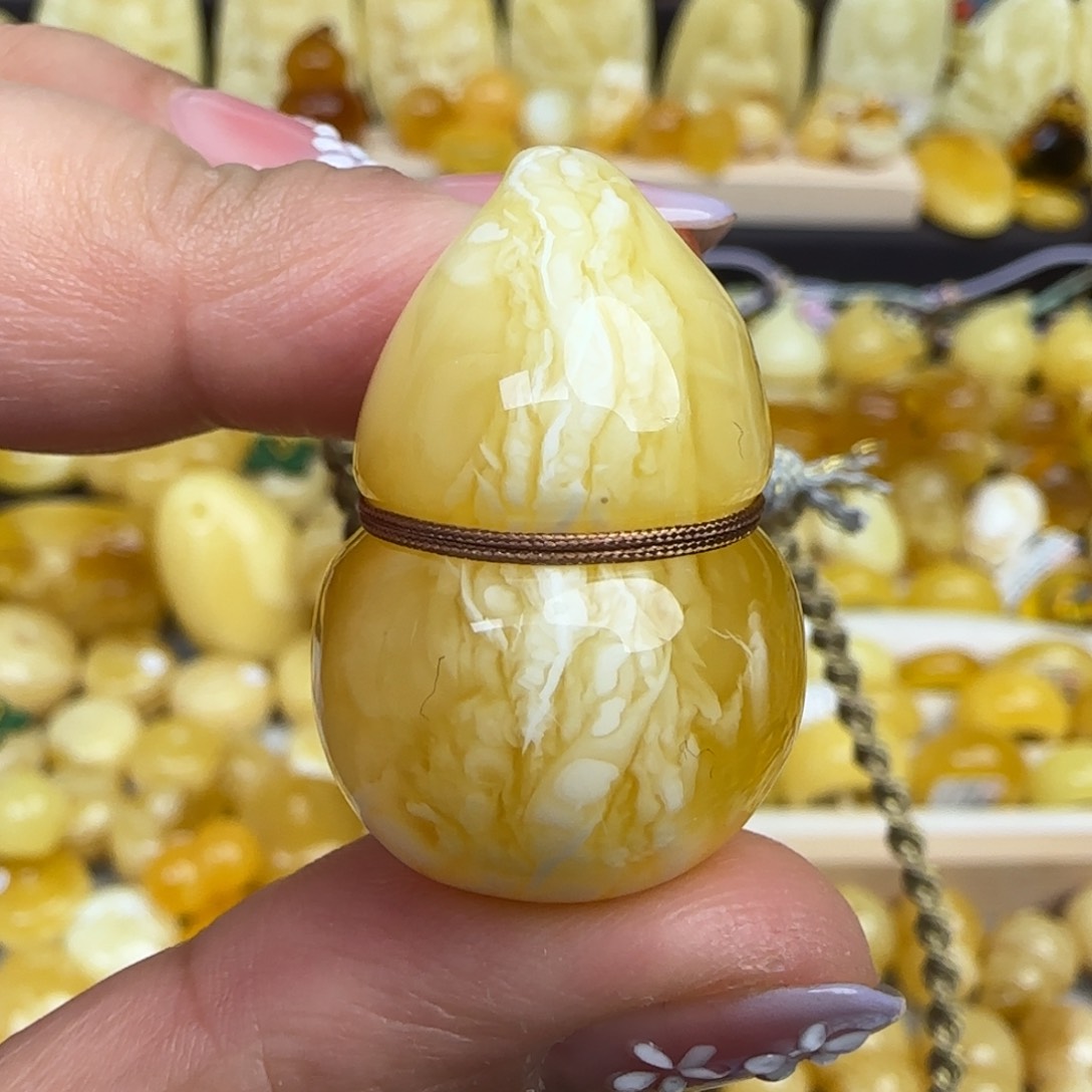 未镶嵌套链琥珀天然俄料金瓷白虎皮妖花蜜蜡葫芦吊坠