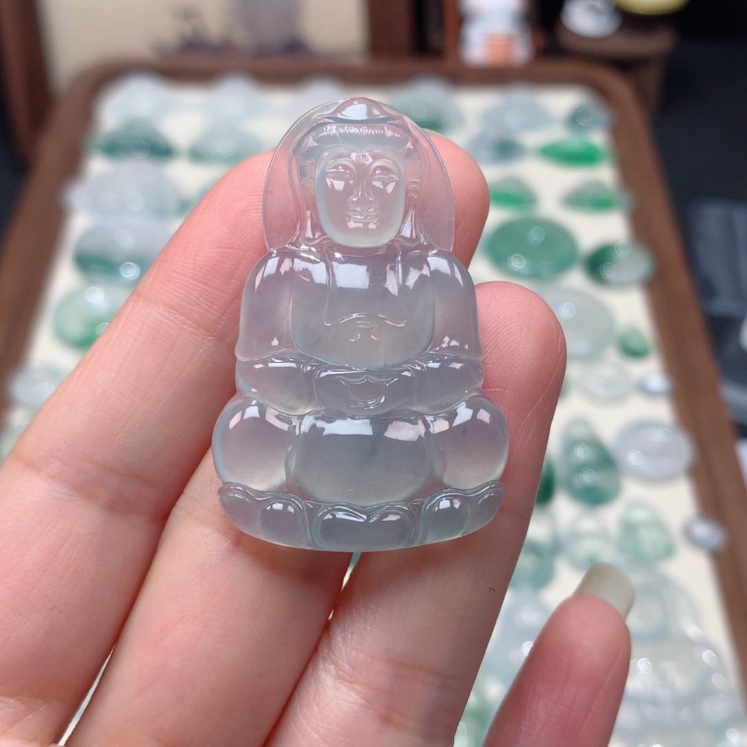 翡翠未镶嵌颈饰冰种正装观音