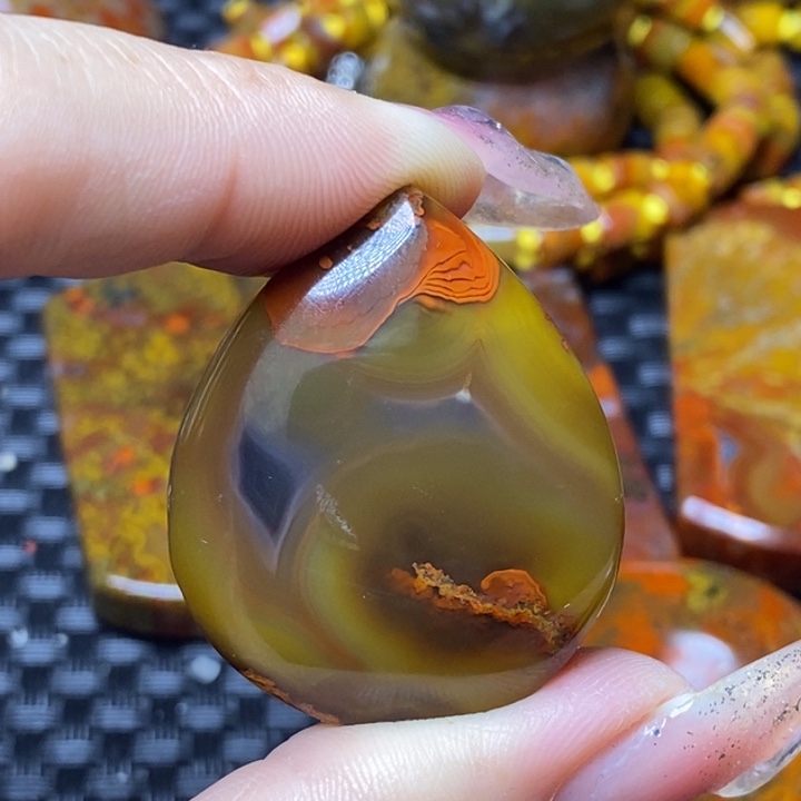 玛瑙/玉髓颈饰未镶嵌