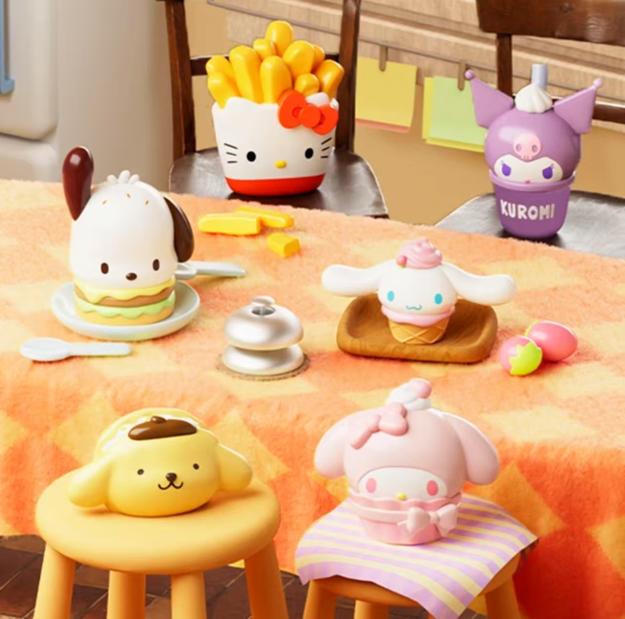 LANGBOWANG/狼博旺三丽鸥家族零食系列摆件/猫咪/水果系列摆件