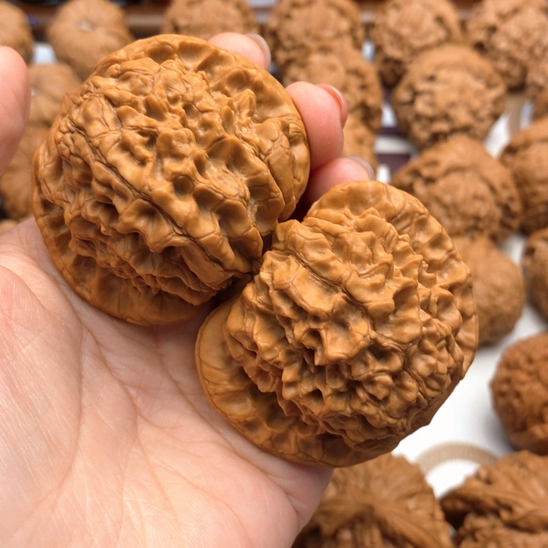 【闪购商品】文玩核桃吊坠无**范381号龙鼎