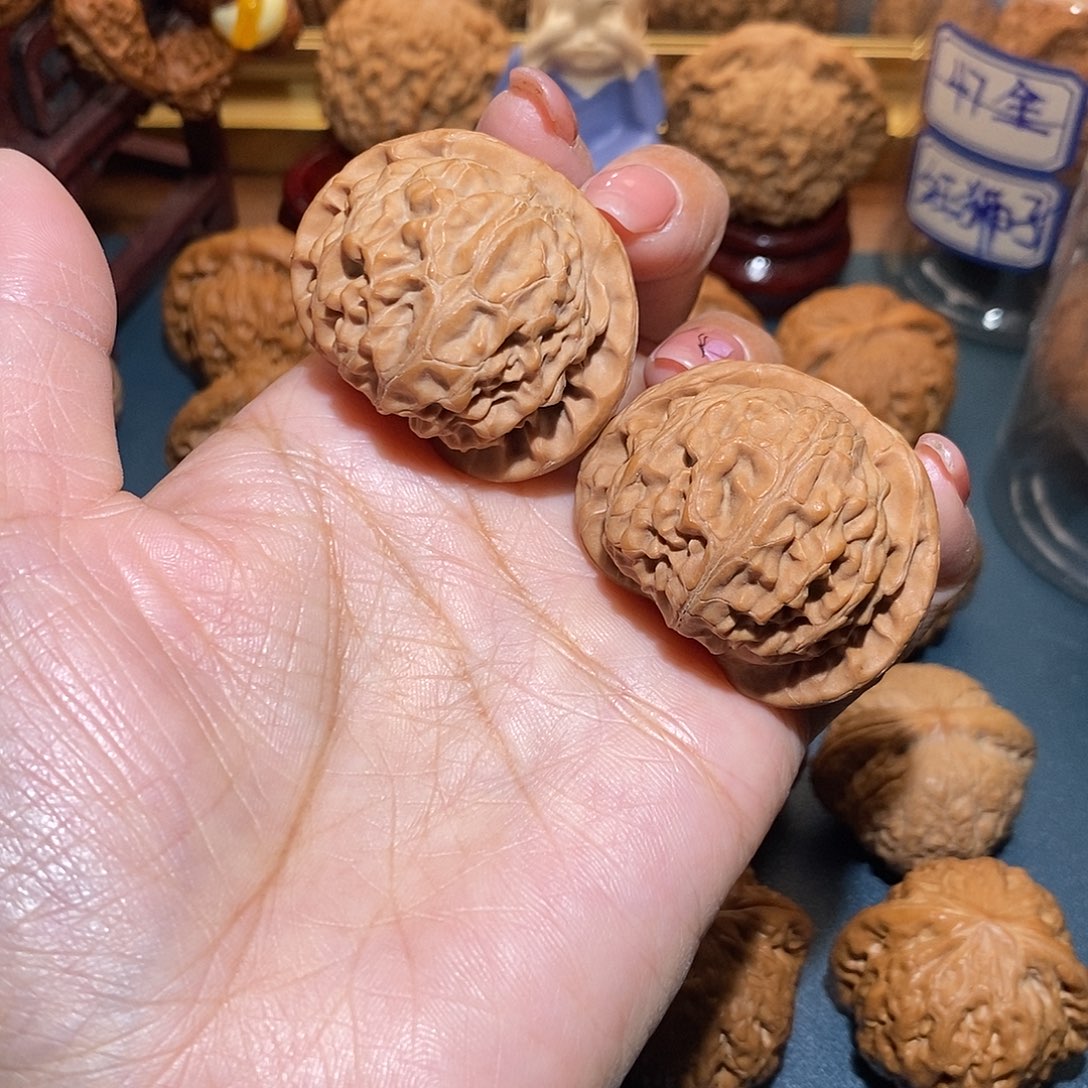 文玩核桃把件42.5宫灯