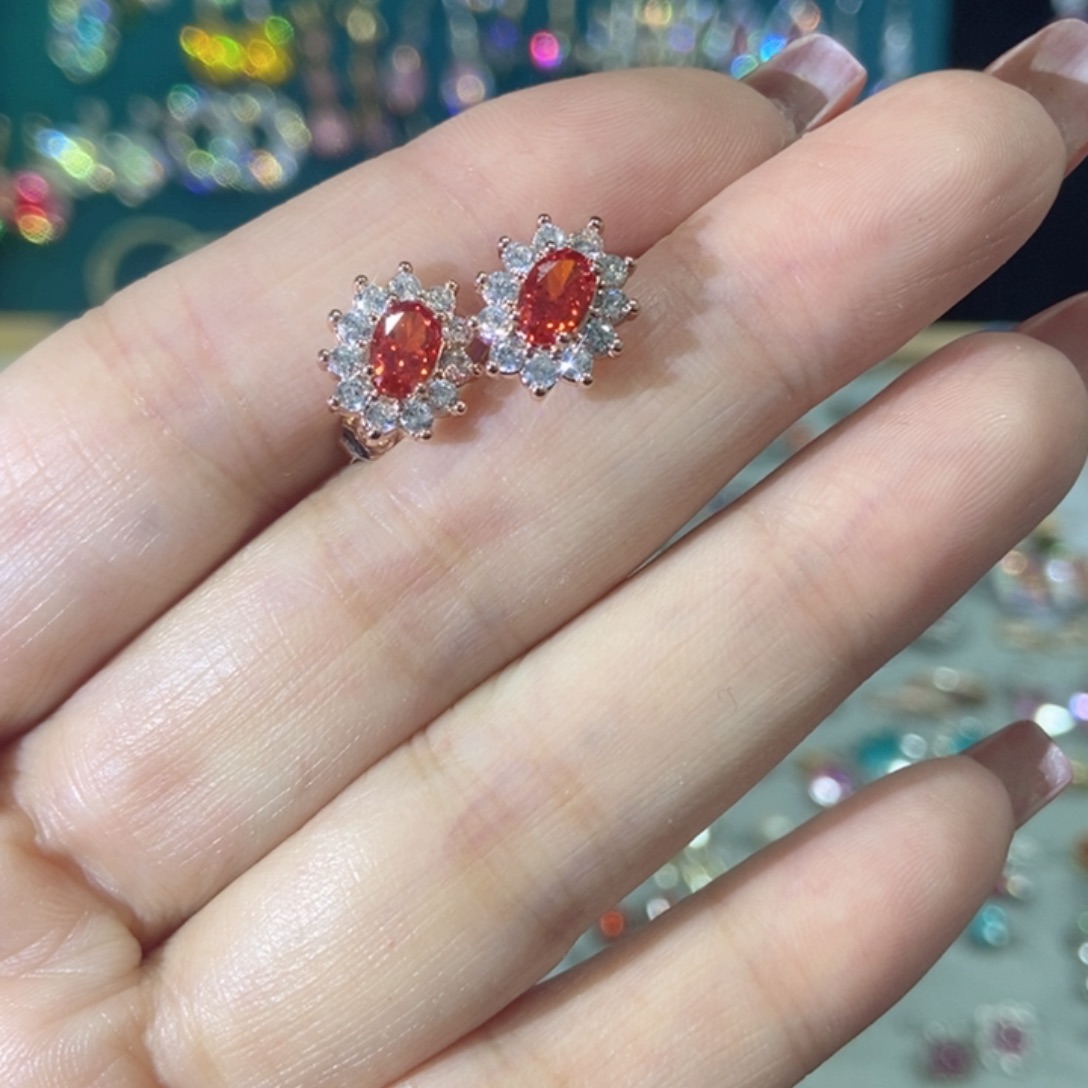 66锆石（处理）耳钉