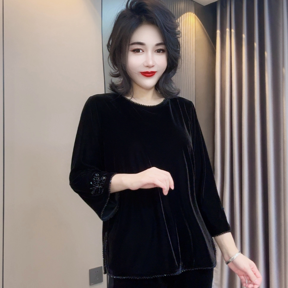 【鑫园】时尚重工串珠蝴蝶八分袖丝绒衫上衣黑色小衫圆领秋冬女装