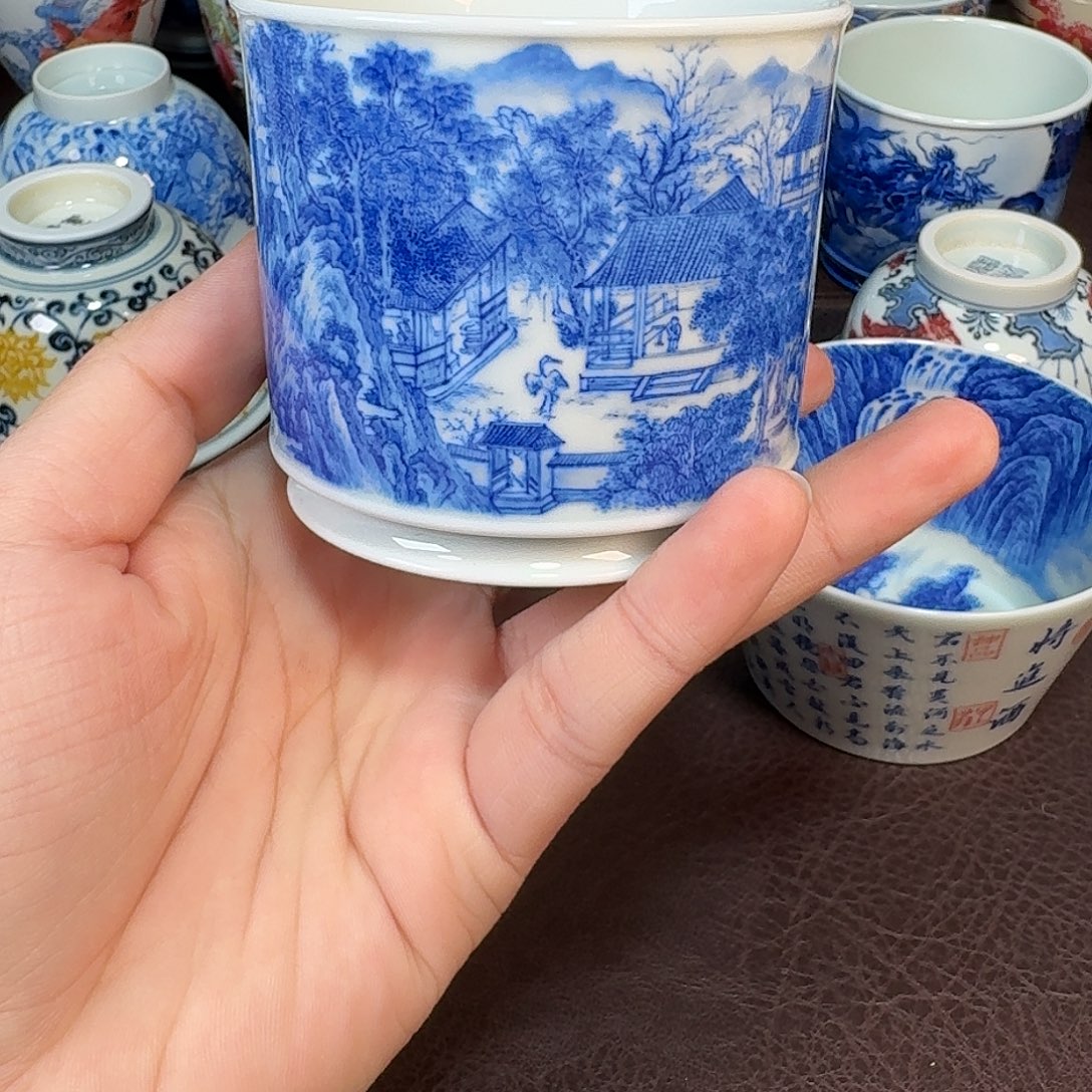 及***主现代景德镇陶瓷盖碗