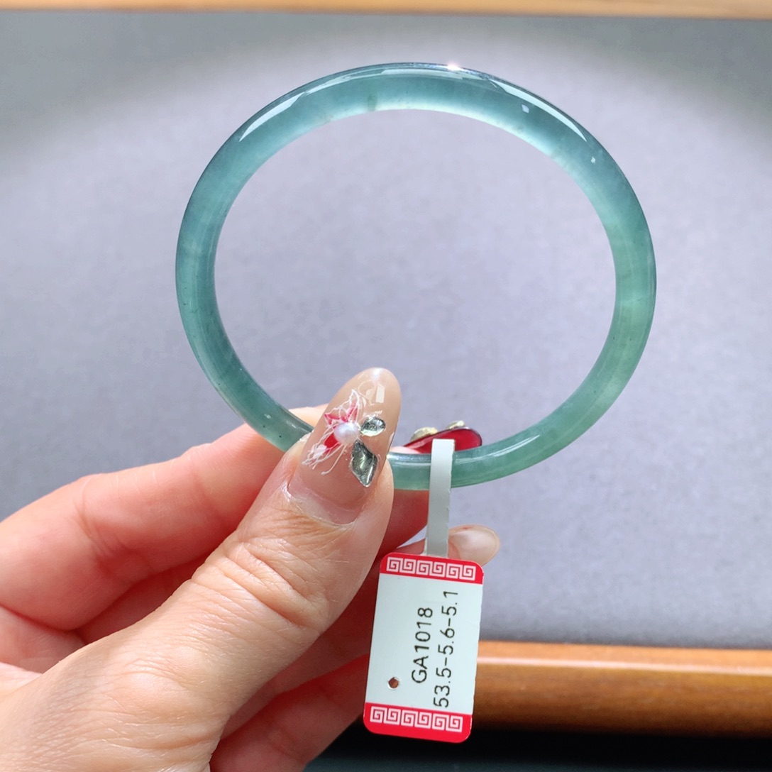 翡翠手镯未镶嵌天然翡翠手镯叮当镯