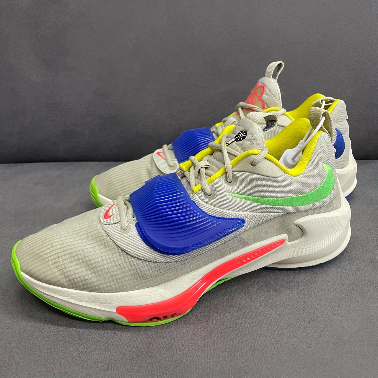 46码/字母哥3灰蓝绿/C101/篮球鞋/无原盒/DA0695-100