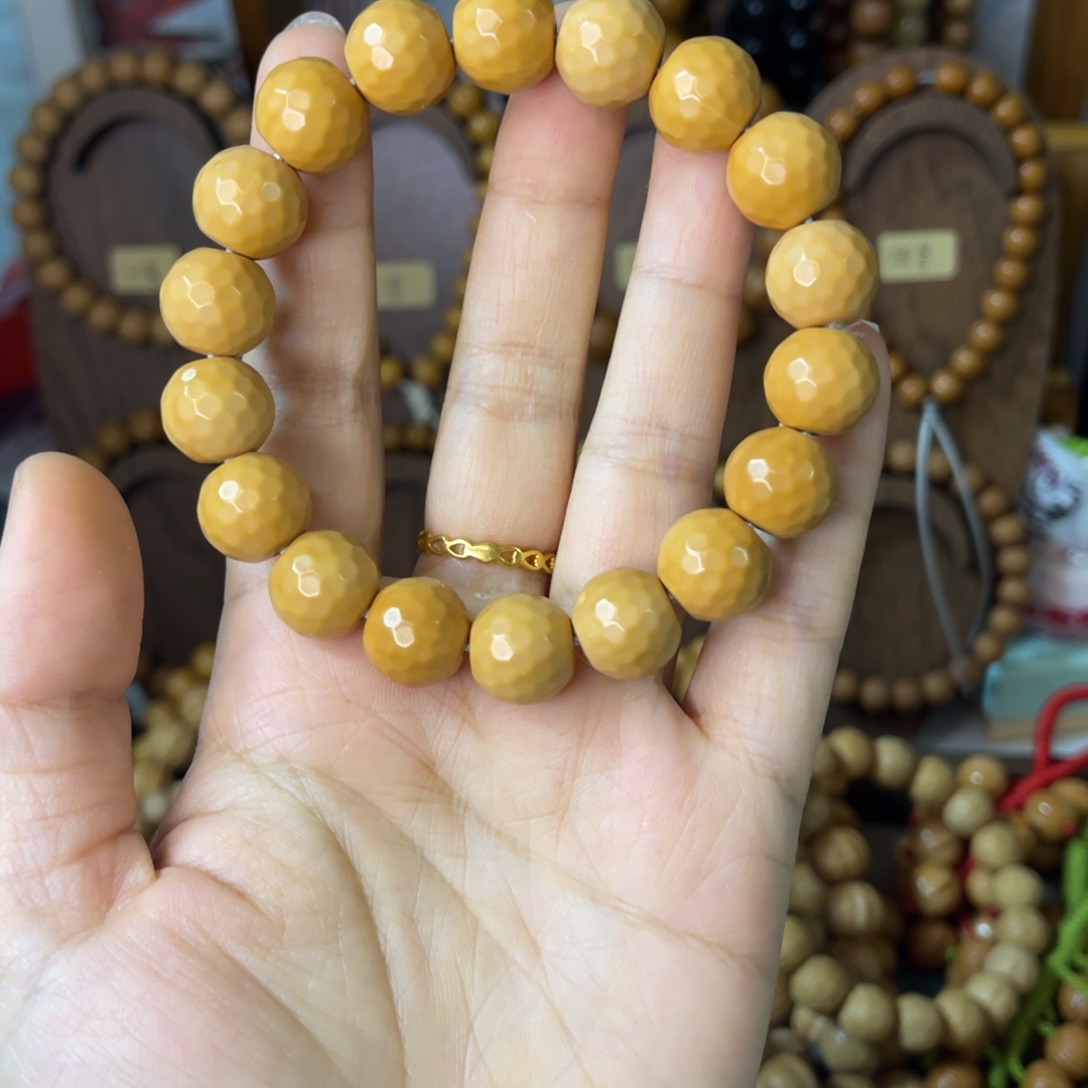 遇****吊坠猴头核桃钻面圆珠