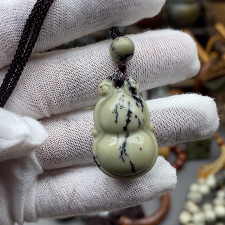 岫岩河磨玉（透闪石质玉）未镶嵌挂件