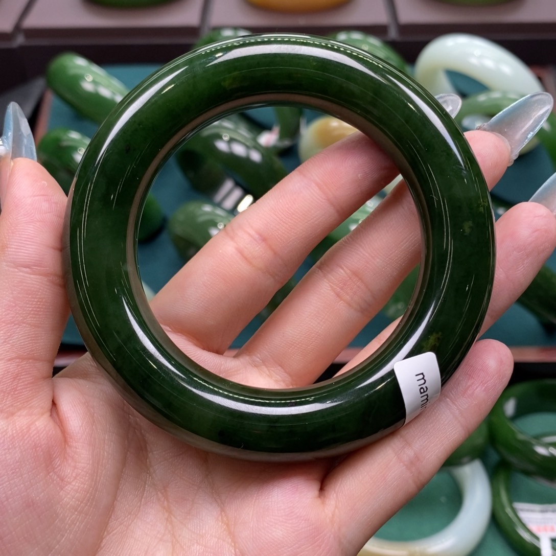 和田玉（碧玉）未镶嵌手镯5657