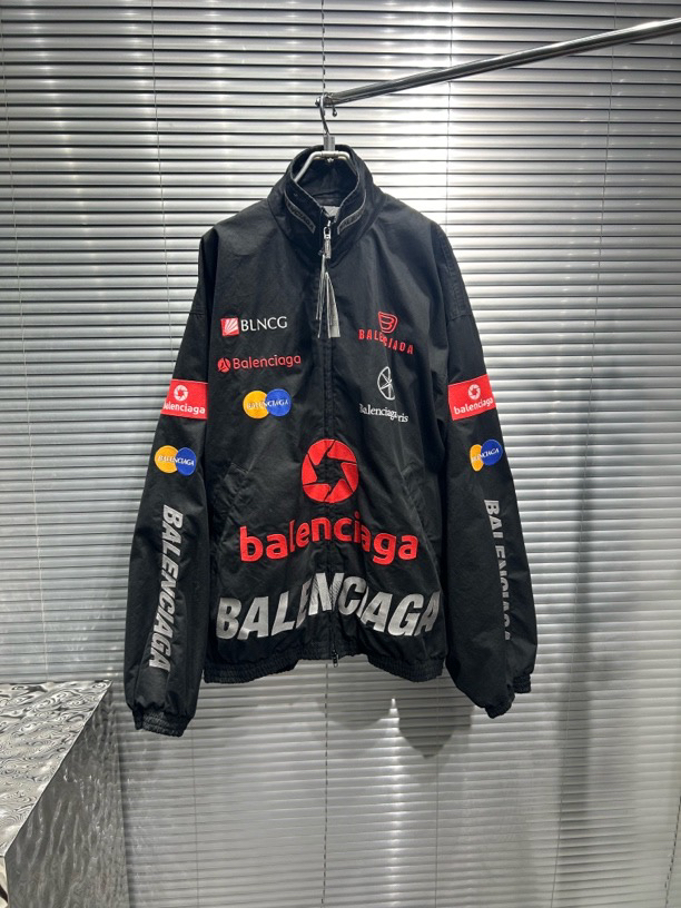 未使用 Balenciaga/巴黎世家 24ss满身多元素赛车夹克xs码