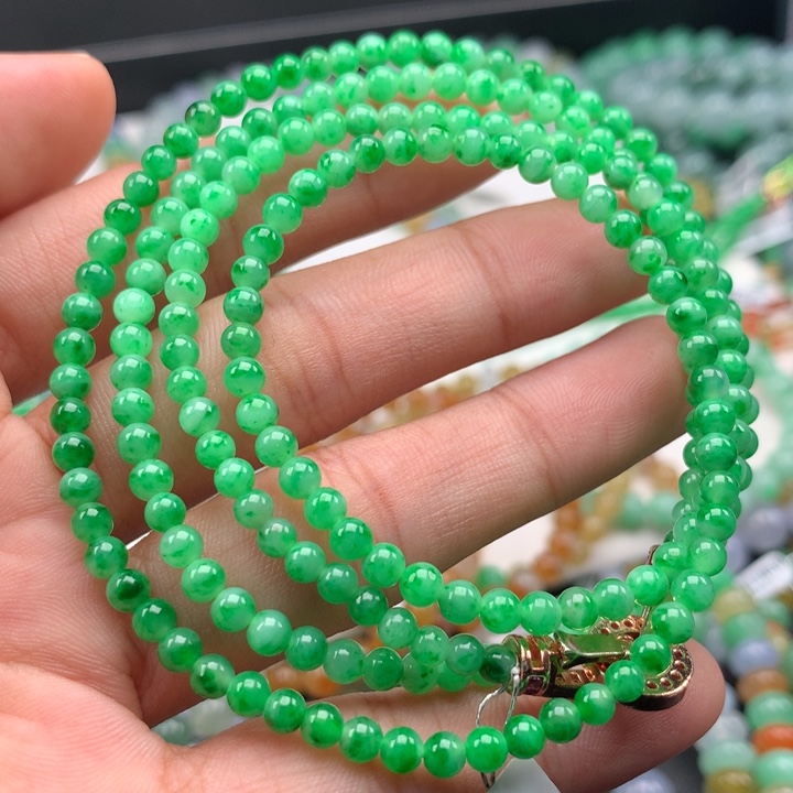 翡翠手镯未镶嵌卡