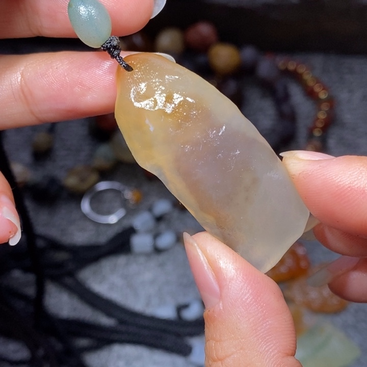 玛瑙/玉髓珠宝半成品未镶嵌飘***忆