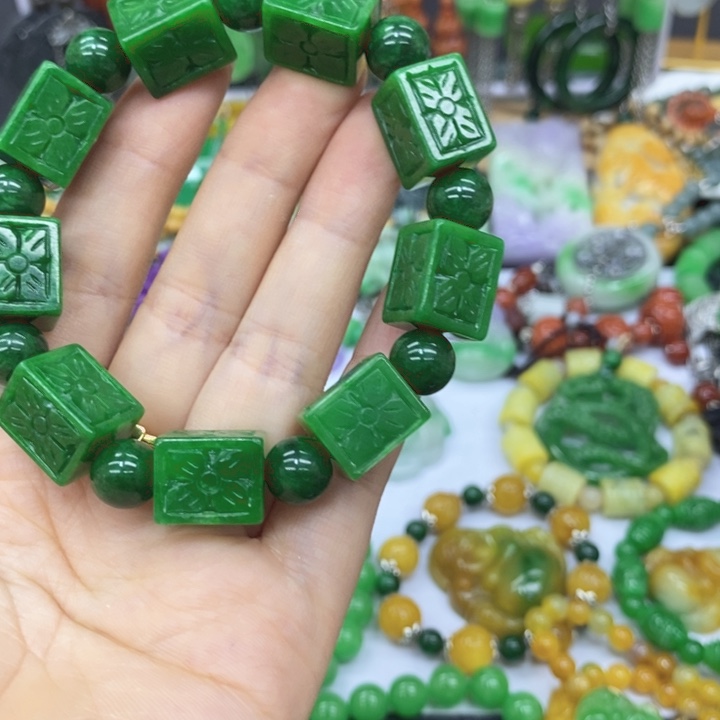 翡翠未镶嵌颈饰手链52