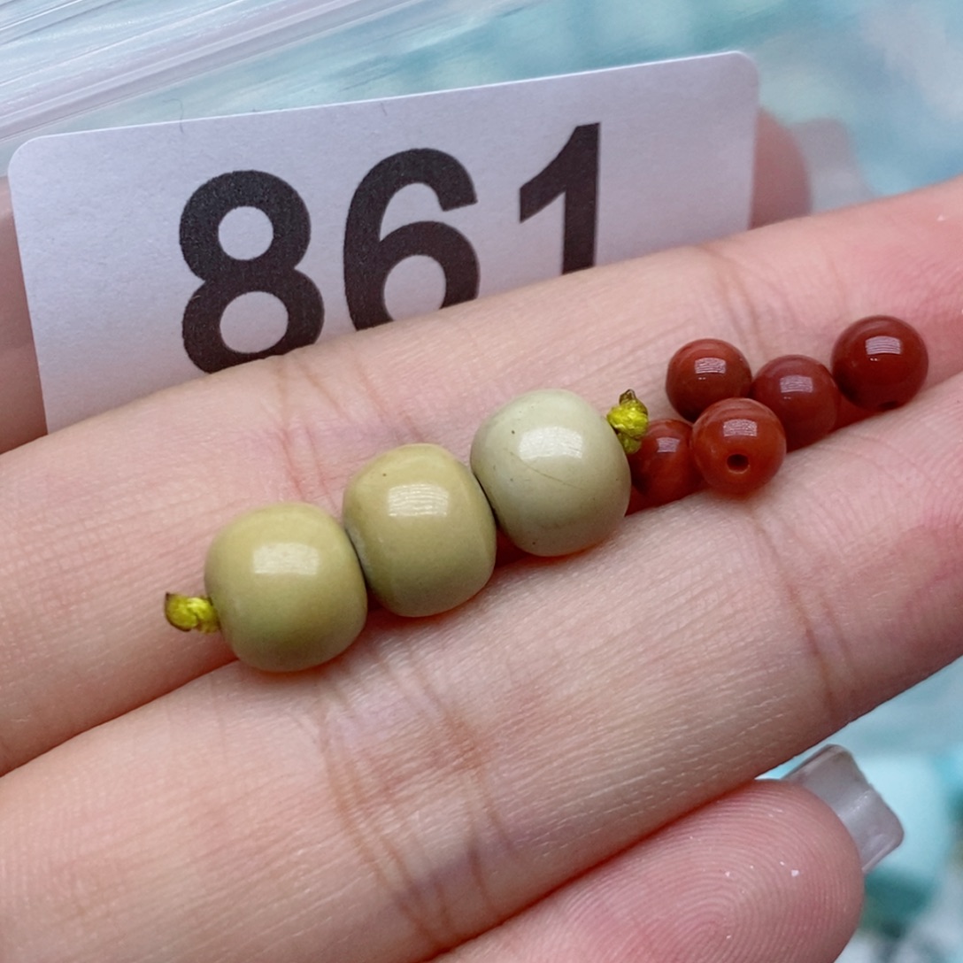 南红玛瑙未镶嵌珠宝奇石